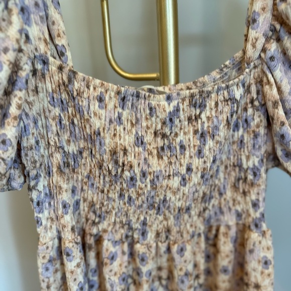 H&M Textured Knit Dress in Cream and Tan with smocking front and back NWT Large - Picture 6 of 8
